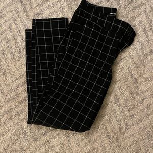Old Navy Black checkered pants